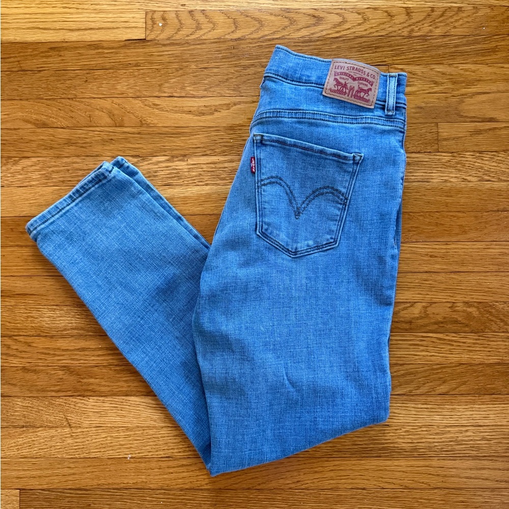 Levi's Women's Classic Crop Jean size 6